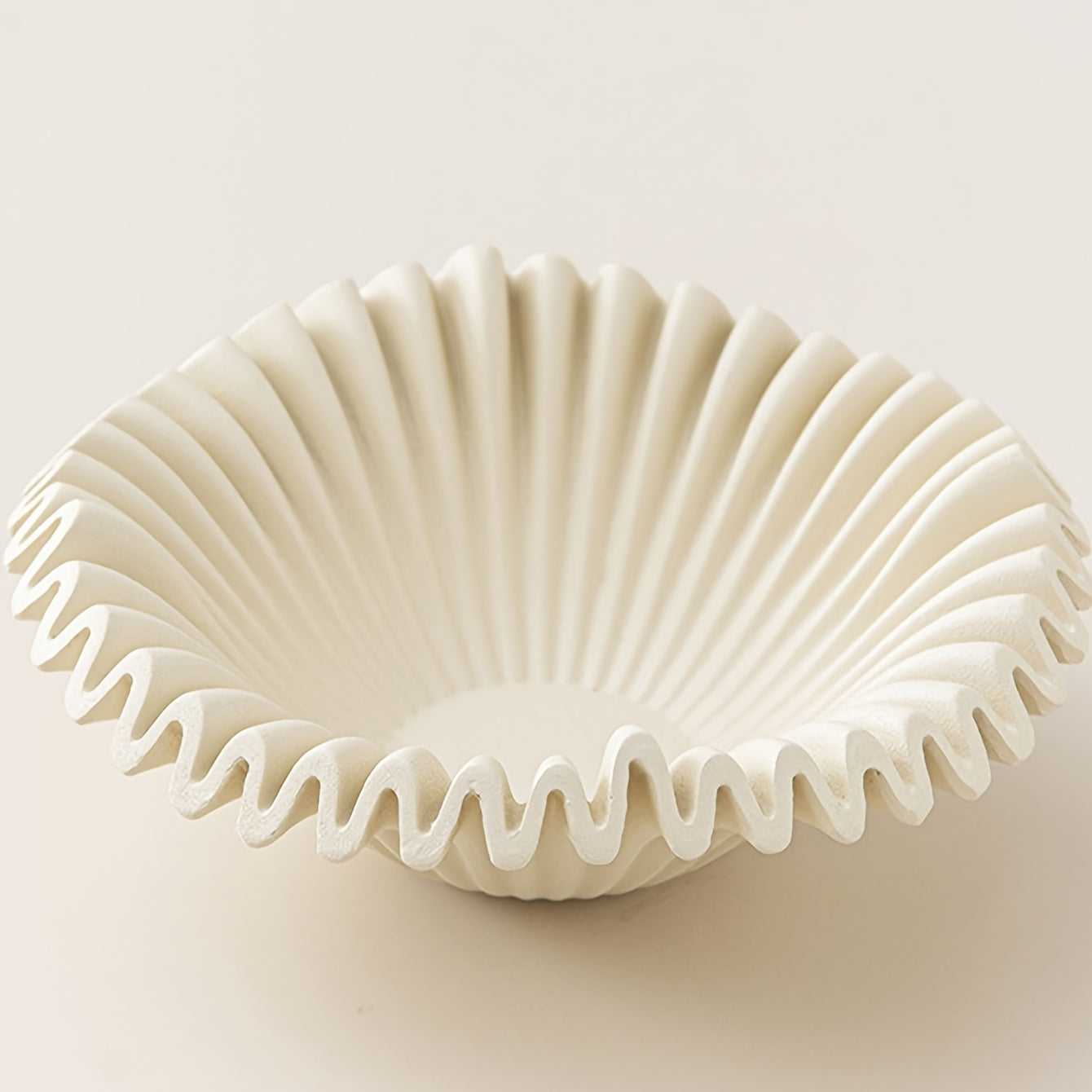 Modern Decorative Wavy Resin Tray for Keys Jewelry and Trinkets